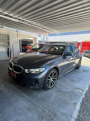 BMW 320i 2.0 16V TURBO GASOLINA SPORT GP AUTOMÁTICO BMW 320i 2.0 16V TURBO GASOLINA SPORT GP AUTOMÁTICO